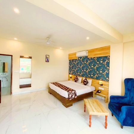 Hotel The Celebration By Amod Best Hotel & Rooftop Udaipur Exteriör bild