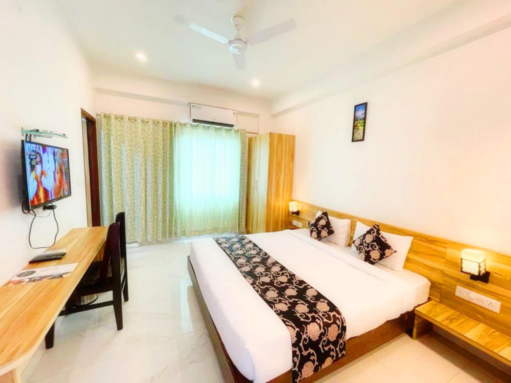 Hotel The Celebration By Amod Best Hotel & Rooftop Udaipur Exteriör bild