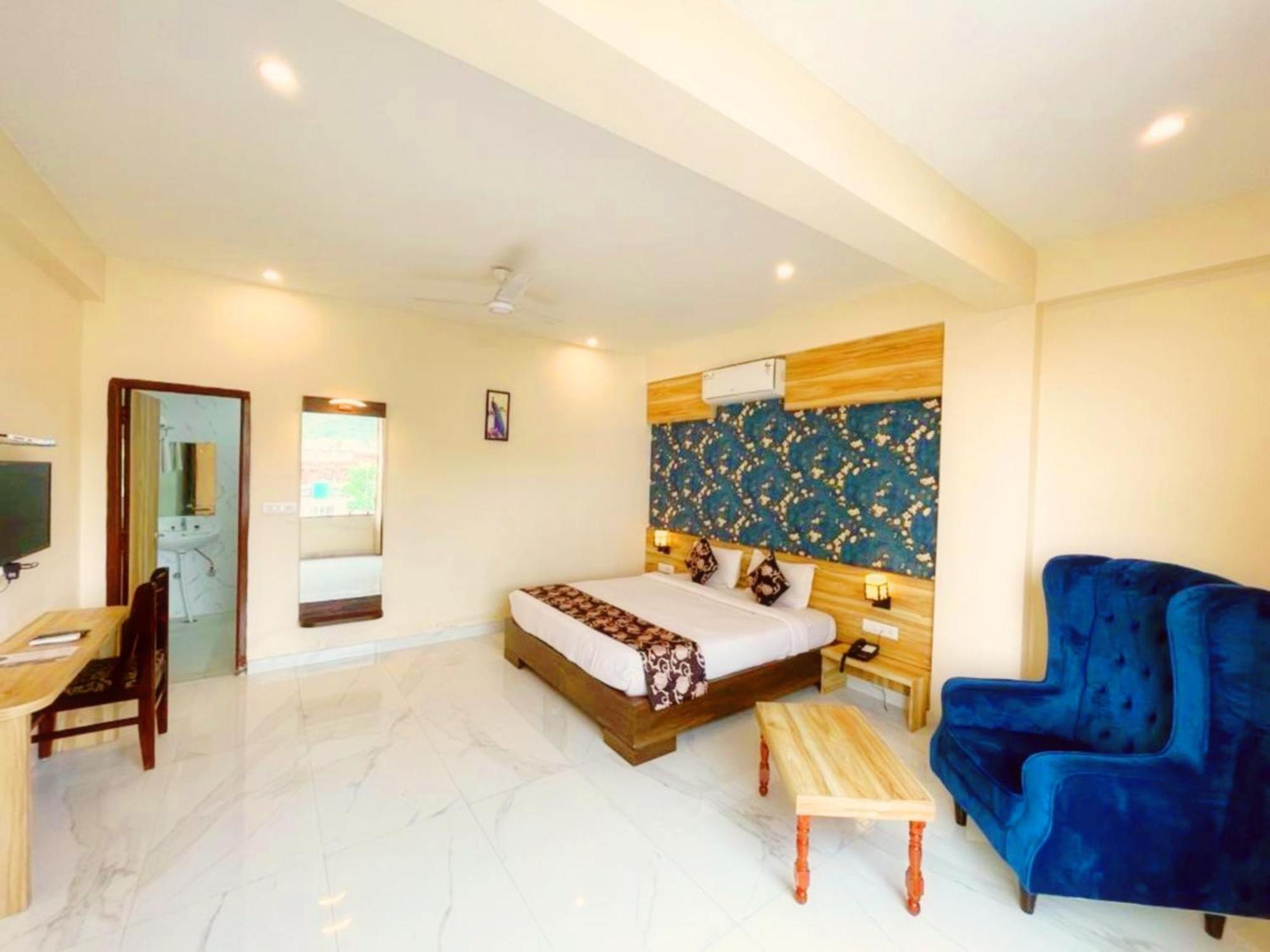 Hotel The Celebration By Amod Best Hotel & Rooftop Udaipur Exteriör bild